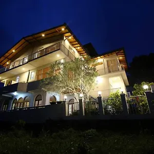 Hillcrest 3*, Peradeniya Sri Lanka