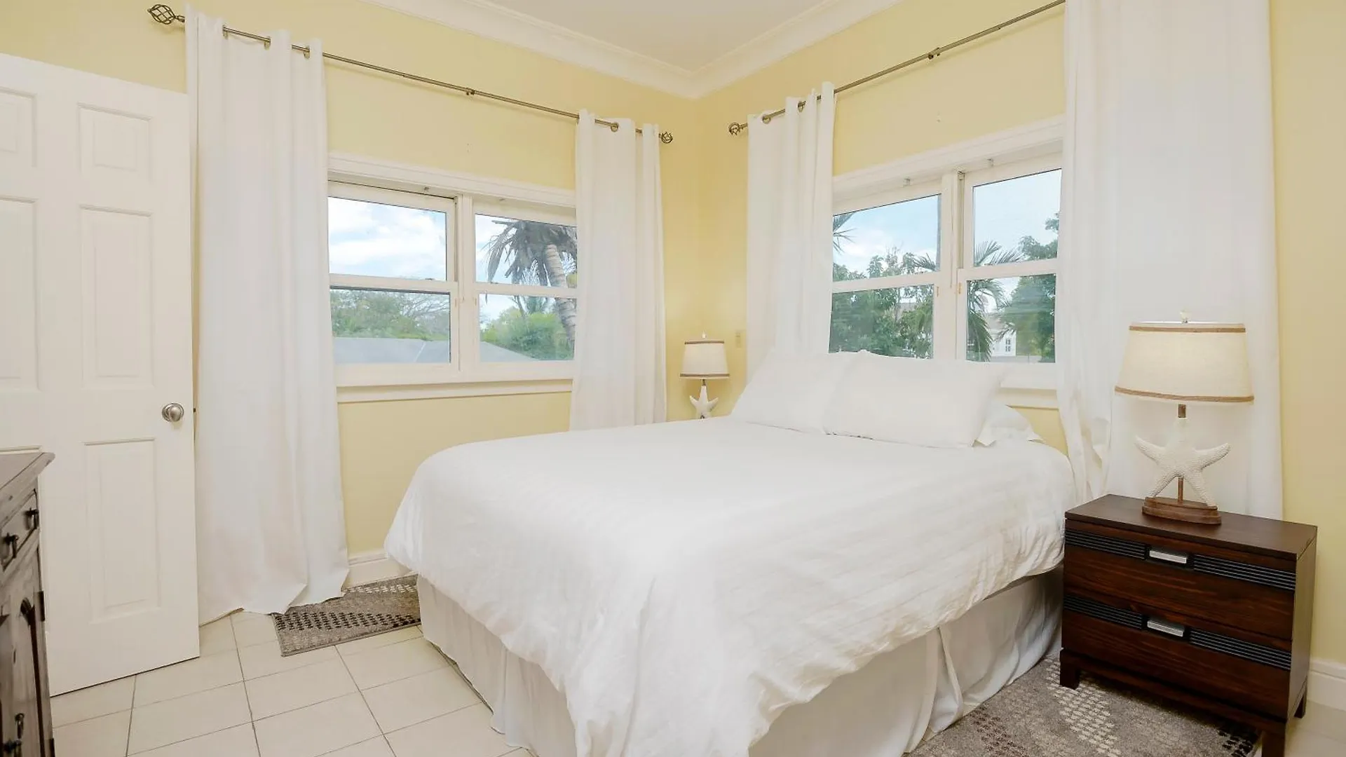 Silk Cotton Villas Nassau Bahamas