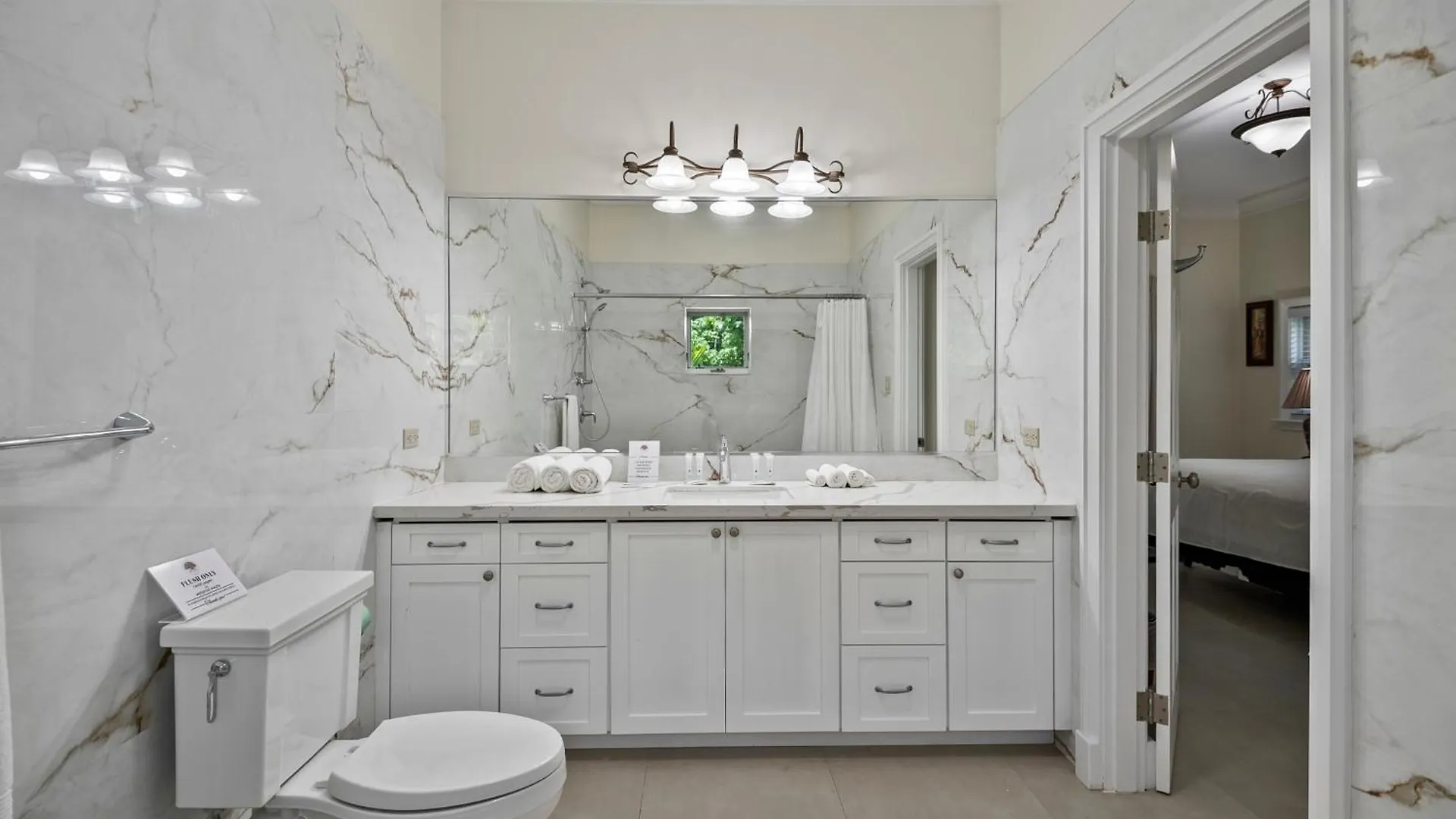 Silk Cotton Villas Nassau 0*,  Bahamas