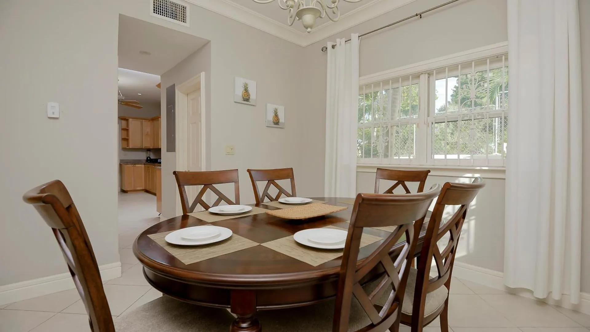 Holiday park Silk Cotton Villas Nassau Bahamas