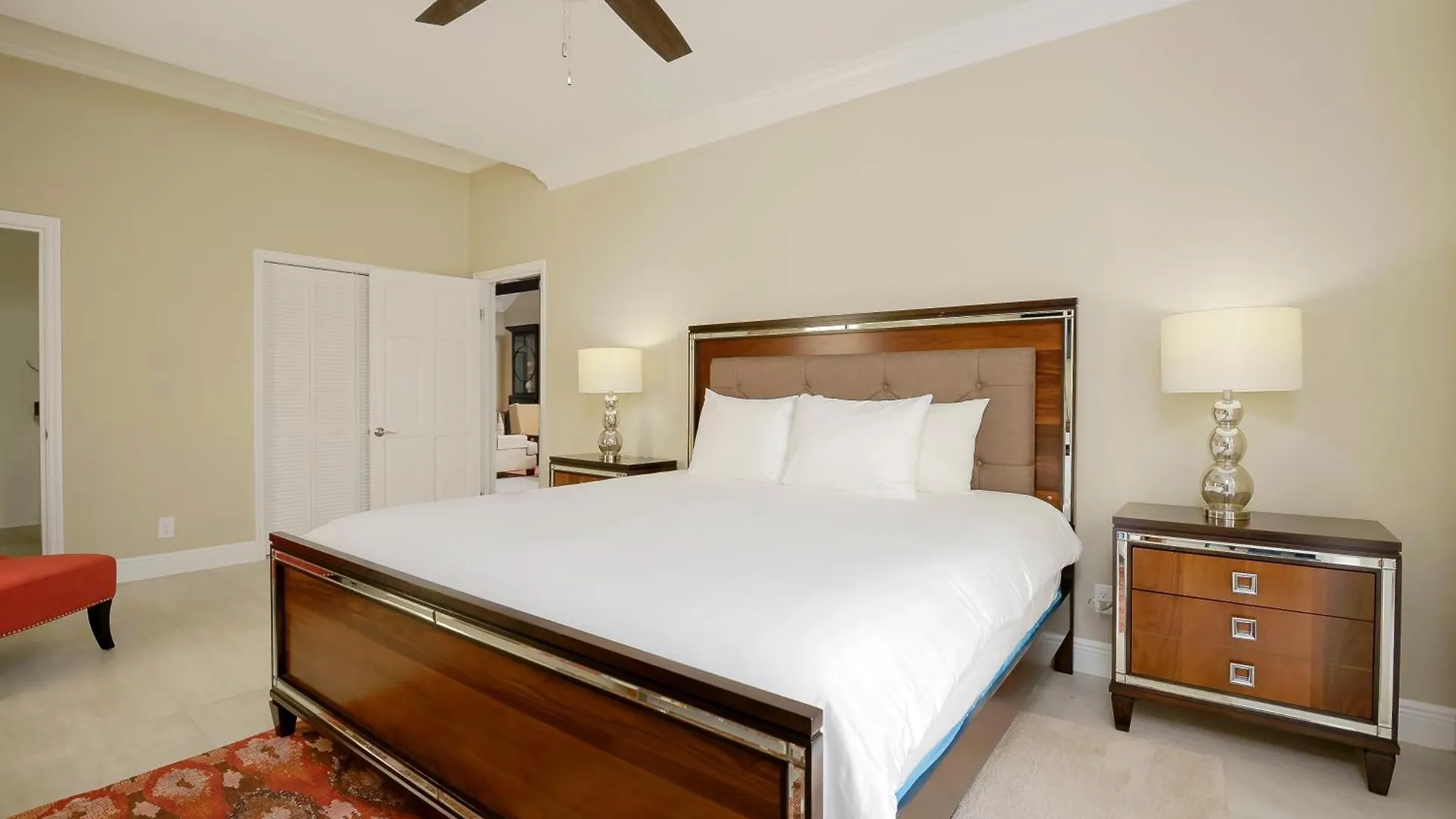 Holiday park Silk Cotton Villas Nassau Bahamas