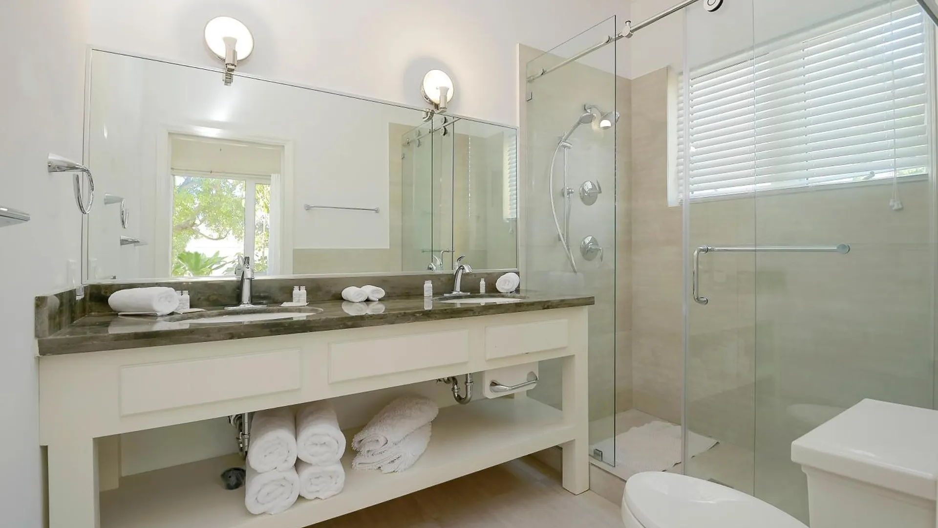 Silk Cotton Villas Nassau