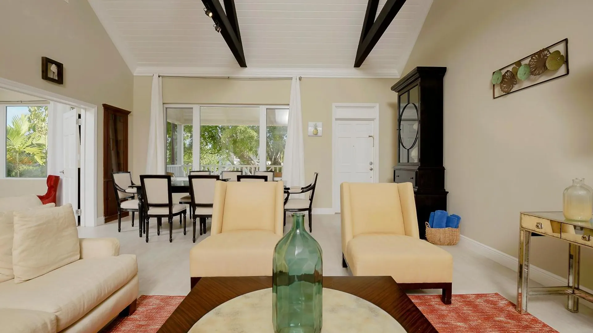 Silk Cotton Villas Nassau